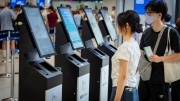 SÂN BAY NỘI BÀI TRIỂN KHAI KIOSK SINH TRẮC HỌC, CHECK-IN CHỈ MẤT KHOẢNG 10 GIÂY