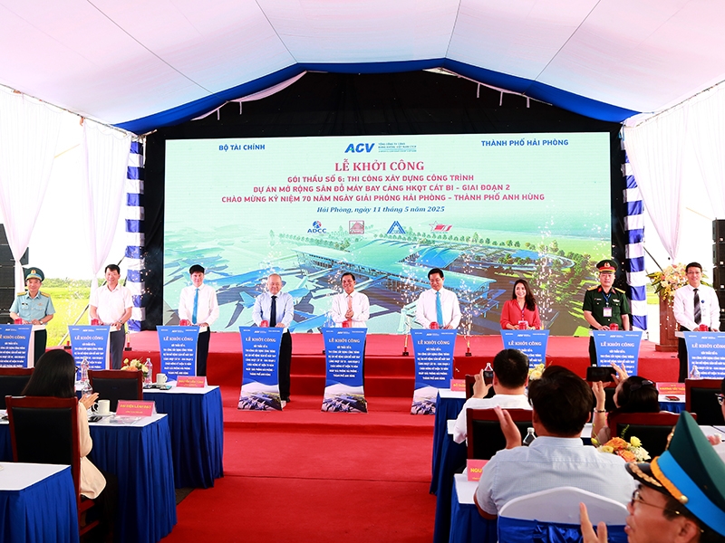 KHỞI CÔNG XÂY DỰNG CÔNG TRÌNH “MỞ RỘNG SÂN ĐỖ MÁY BAY, CẢNG HÀNG KHÔNG QUỐC TẾ CÁT BI - GIAI ĐOẠN 2”