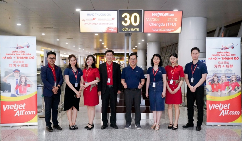 VIETJET KHAI TRƯƠNG ĐƯỜNG BAY THẲNG HÀ NỘI – THÀNH ĐÔ, TĂNG CƯỜNG KẾT NỐI DU LỊCH VIỆT – TRUNG