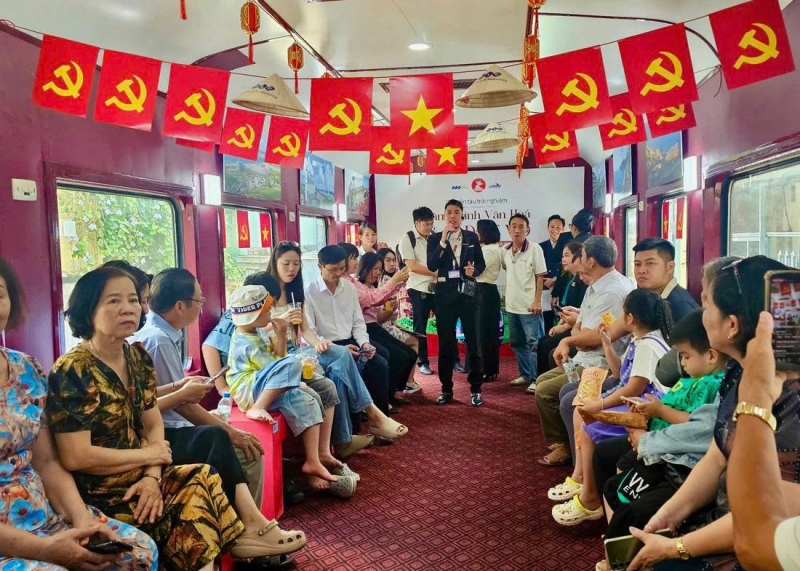PHÚ YÊN, BÌNH ĐỊNH TUNG LOẠT SỰ KIỆN DU LỊCH HÈ, ĐỀ NGHỊ TĂNG CHUYẾN BAY ĐÊM